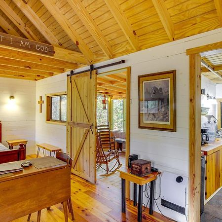 Secluded Tallassee Cabin With Fire Pit And Porch! Exterior foto